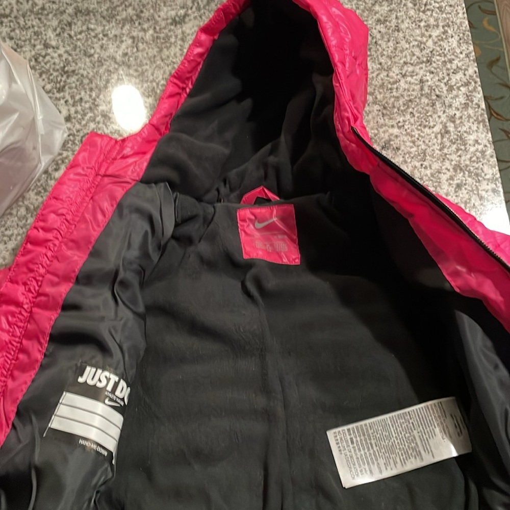 Pink jacket - Picture 3 of 3